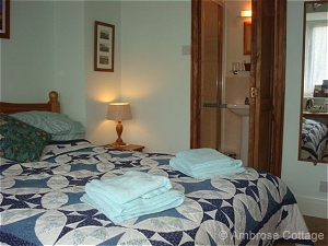 Double bedroom & ensuite toilet/shower